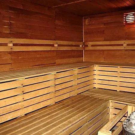 Hotel Bk Pod Lipou